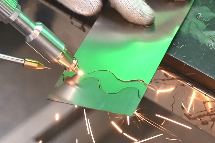 Laser Cutting Machine